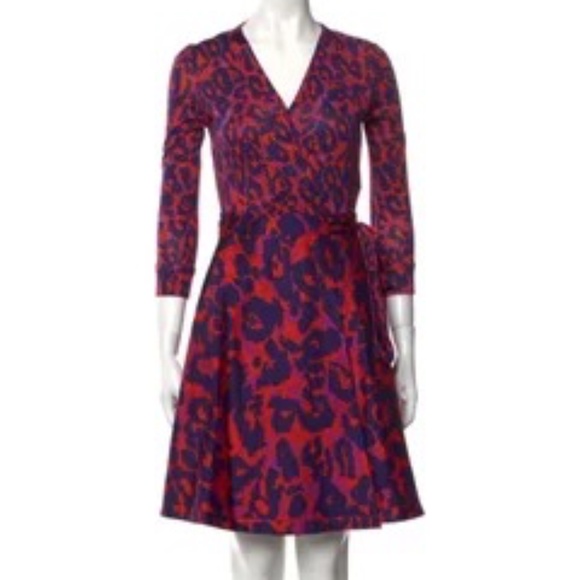 Diane Von Furstenberg Dresses & Skirts - Diane Von Furstenberg Silk Wrap Dress